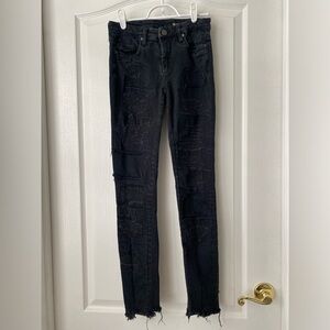 BLANKNYC skinny classic. Size 25. Distressed black jeans